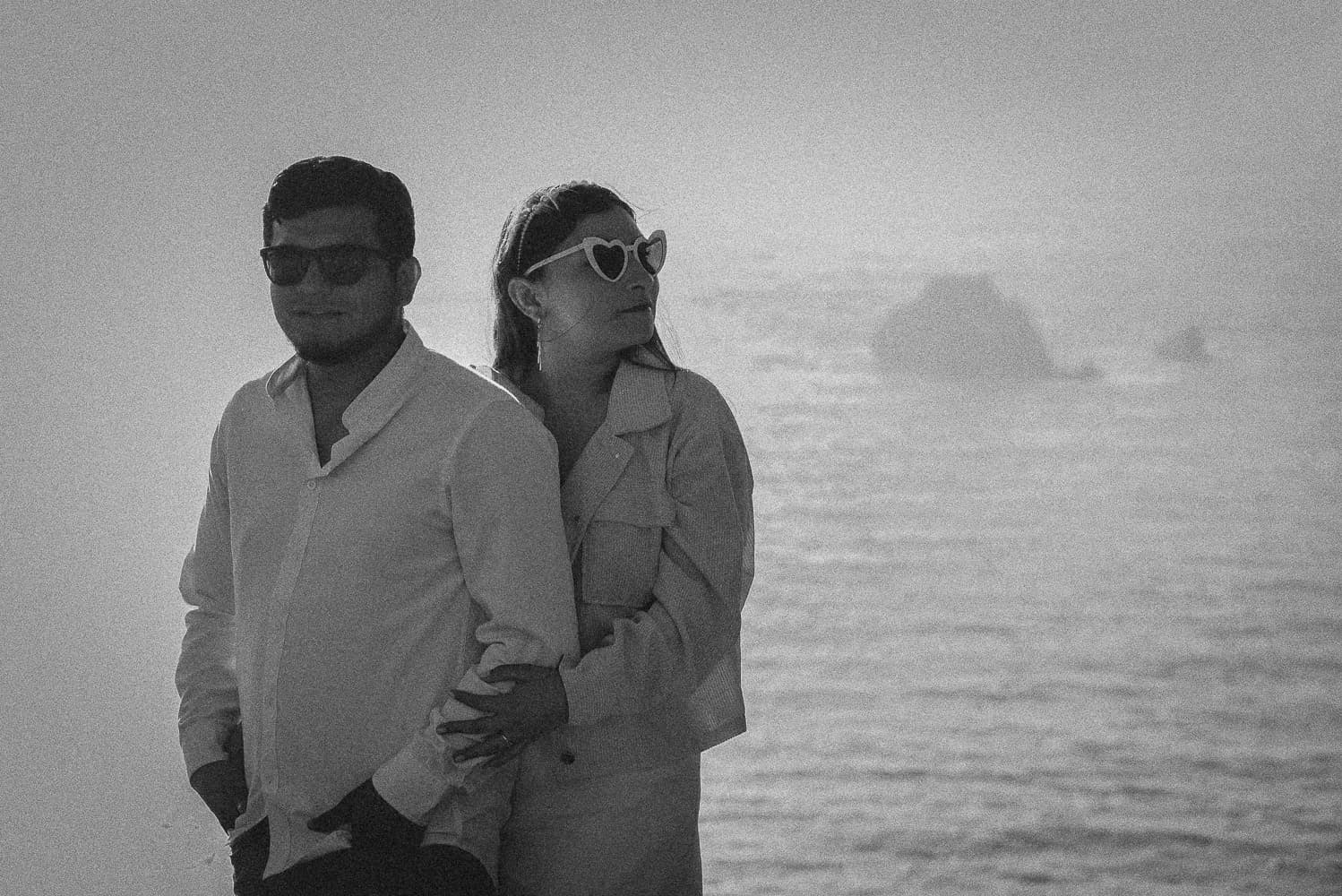 Fotografía de save the date en Ensenada Baja California por Jesús Amaya fotógrafo de bodas destino en México